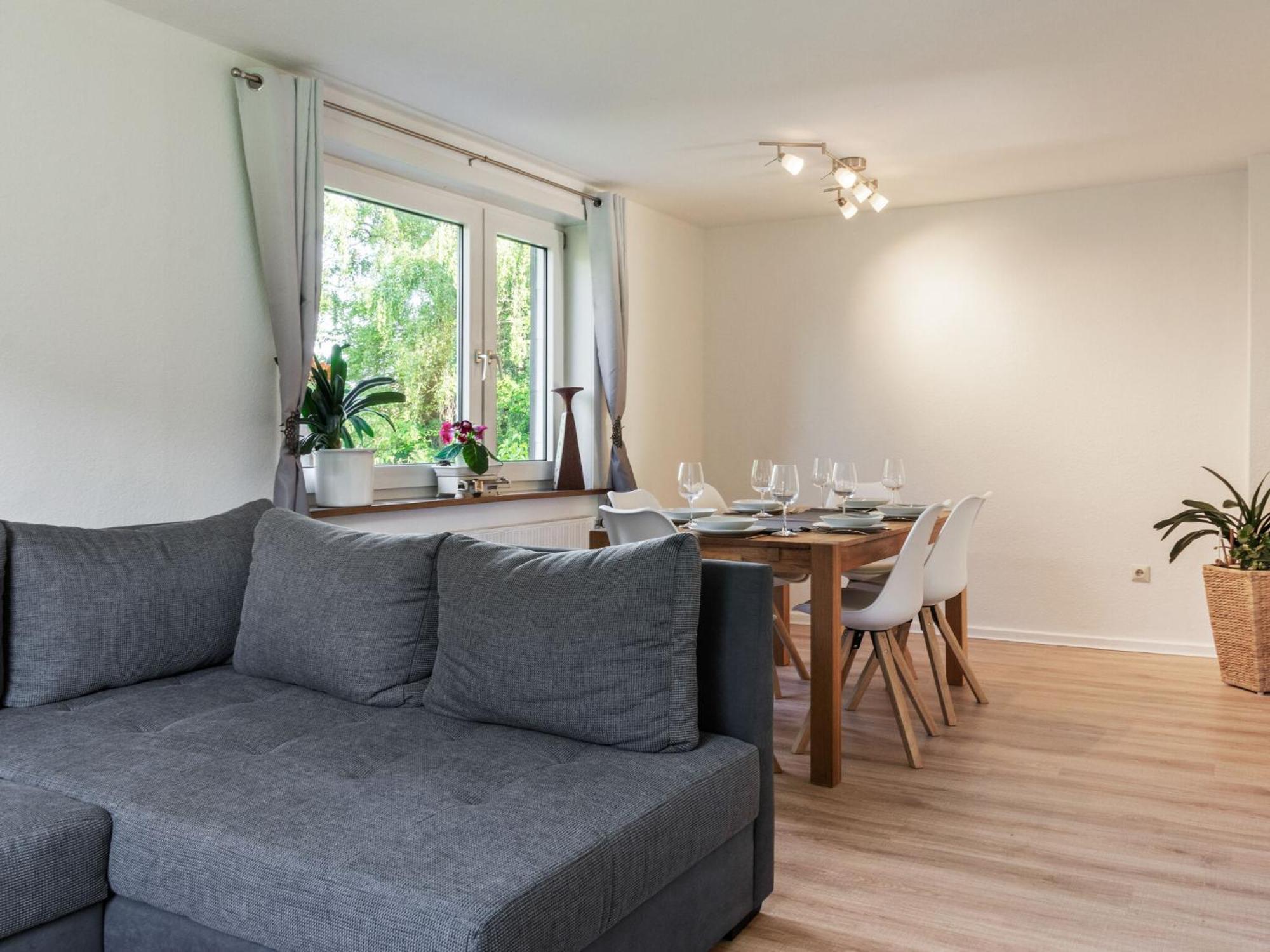 Large With Garden In A District Of Apartment *