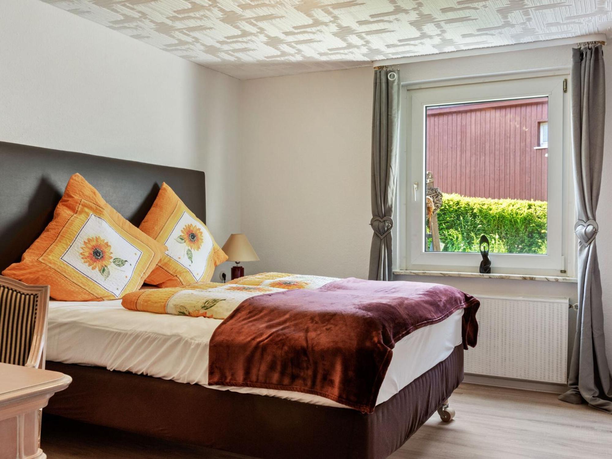 Apartment Large With Garden In A District Of *