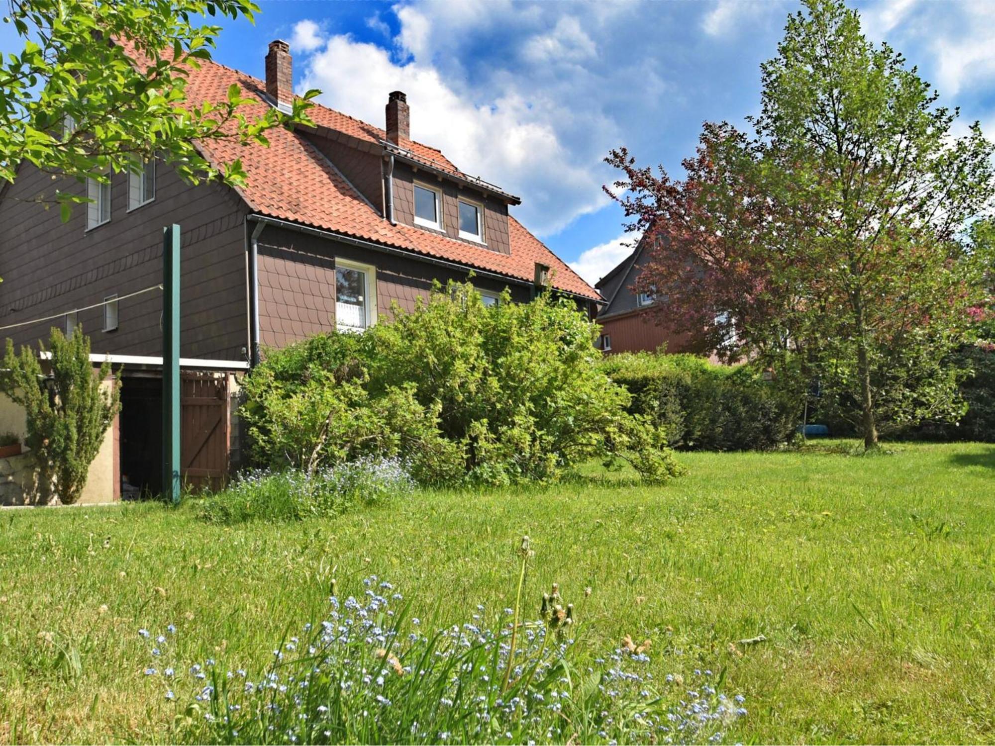 Apartment Large With Garden In A District Of